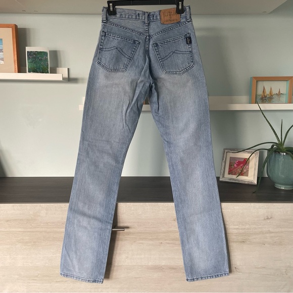 Vintage High-waisted Light Blue Wash Straight Leg Jeans - Picture 2 of 11